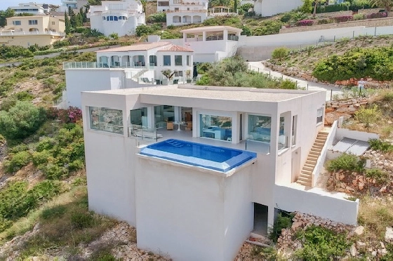 Villa in Benitachell(La Cumbre del Sol) zu verkaufen, Wohnfläche 140 m², Klimaanlage, Grundstück 1395 m², 2 Schlafzimmer, 2 Badezimmer, Pool, ref.: CA-H-1815-AMB-1