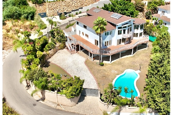 Villa in Benhavis(El Paraiso Alto) zu verkaufen, Wohnfläche 710 m², Klimaanlage, Grundstück 1700 m², 7 Schlafzimmer, 6 Badezimmer, Pool, ref.: CA-H-1914-AMBE-1