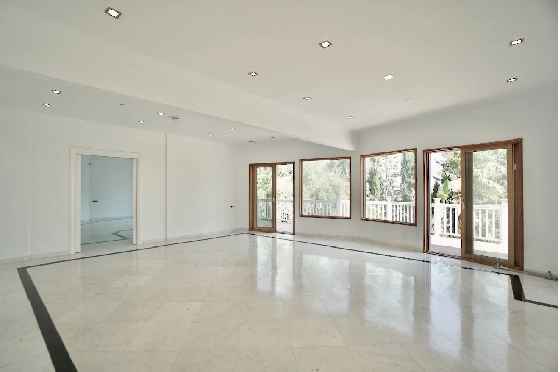 Villa in Benhavis(El Paraiso Alto) zu verkaufen, Wohnfläche 710 m², Klimaanlage, Grundstück 1700 m², 7 Schlafzimmer, 6 Badezimmer, Pool, ref.: CA-H-1914-AMBE-10