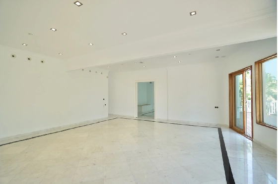 Villa in Benhavis(El Paraiso Alto) zu verkaufen, Wohnfläche 710 m², Klimaanlage, Grundstück 1700 m², 7 Schlafzimmer, 6 Badezimmer, Pool, ref.: CA-H-1914-AMBE-11
