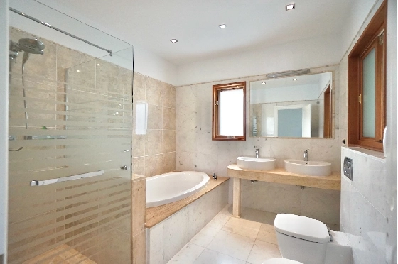 Villa in Benhavis(El Paraiso Alto) zu verkaufen, Wohnfläche 710 m², Klimaanlage, Grundstück 1700 m², 7 Schlafzimmer, 6 Badezimmer, Pool, ref.: CA-H-1914-AMBE-27