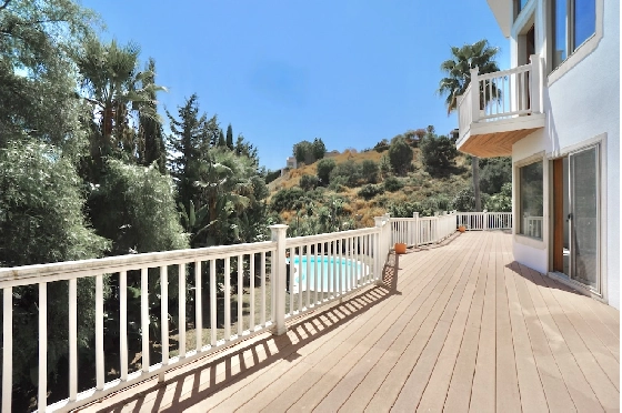 Villa in Benhavis(El Paraiso Alto) zu verkaufen, Wohnfläche 710 m², Klimaanlage, Grundstück 1700 m², 7 Schlafzimmer, 6 Badezimmer, Pool, ref.: CA-H-1914-AMBE-6