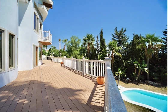 Villa in Benhavis(El Paraiso Alto) zu verkaufen, Wohnfläche 710 m², Klimaanlage, Grundstück 1700 m², 7 Schlafzimmer, 6 Badezimmer, Pool, ref.: CA-H-1914-AMBE-7