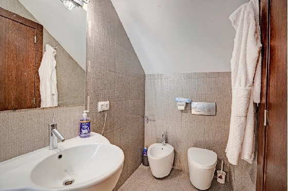 Villa in Benissa(Les Bassetes) zu verkaufen, Wohnfläche 290 m², Klimaanlage, Grundstück 600 m², 3 Schlafzimmer, 3 Badezimmer, ref.: CA-H-1863-AMB-13