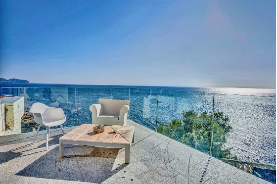 Villa in Benissa(Les Bassetes) zu verkaufen, Wohnfläche 290 m², Klimaanlage, Grundstück 600 m², 3 Schlafzimmer, 3 Badezimmer, ref.: CA-H-1863-AMB-26