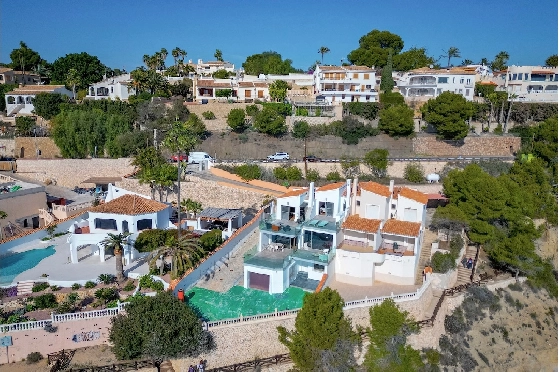 Villa in Benissa(Les Bassetes) zu verkaufen, Wohnfläche 290 m², Klimaanlage, Grundstück 600 m², 3 Schlafzimmer, 3 Badezimmer, ref.: CA-H-1863-AMB-34