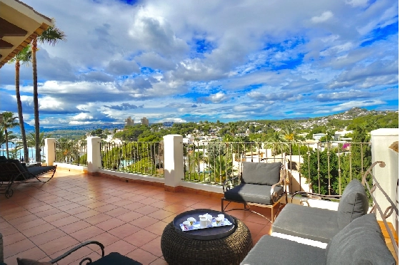 Villa in Moraira(El Portet) zu verkaufen, Wohnfläche 265 m², Klimaanlage, Grundstück 800 m², 4 Schlafzimmer, 4 Badezimmer, Pool, ref.: CA-H-1936-AMBE-17