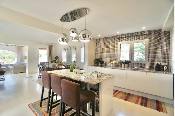 Villa in Moraira(El Portet) zu verkaufen, Wohnfläche 265 m², Klimaanlage, Grundstück 800 m², 4 Schlafzimmer, 4 Badezimmer, Pool, ref.: CA-H-1936-AMBE-18
