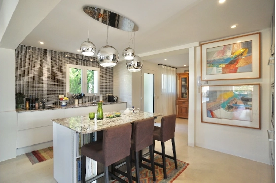 Villa in Moraira(El Portet) zu verkaufen, Wohnfläche 265 m², Klimaanlage, Grundstück 800 m², 4 Schlafzimmer, 4 Badezimmer, Pool, ref.: CA-H-1936-AMBE-24