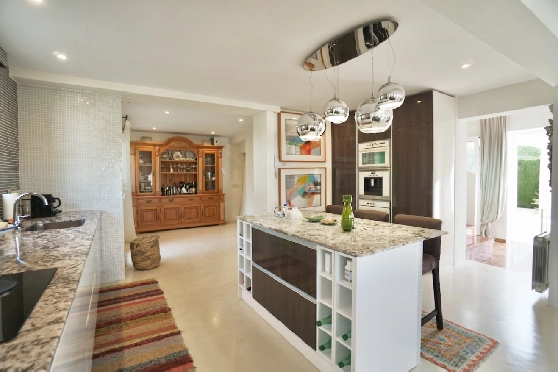 Villa in Moraira(El Portet) zu verkaufen, Wohnfläche 265 m², Klimaanlage, Grundstück 800 m², 4 Schlafzimmer, 4 Badezimmer, Pool, ref.: CA-H-1936-AMBE-28
