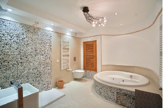 Villa in Moraira(El Portet) zu verkaufen, Wohnfläche 265 m², Klimaanlage, Grundstück 800 m², 4 Schlafzimmer, 4 Badezimmer, Pool, ref.: CA-H-1936-AMBE-44