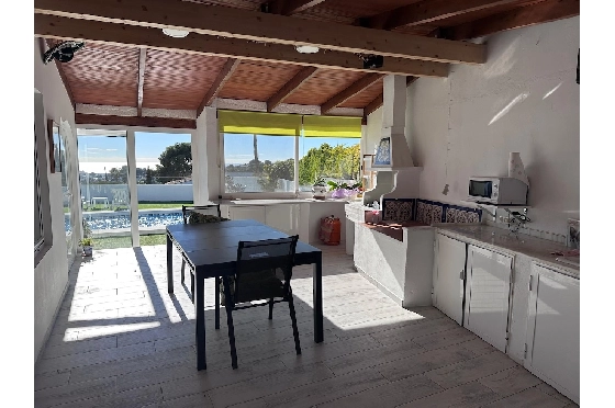 Villa in Moraira(La Sabatera) zu verkaufen, Wohnfläche 180 m², Klimaanlage, Grundstück 800 m², 3 Schlafzimmer, 1 Badezimmer, Pool, ref.: CA-H-1952-AMB-1
