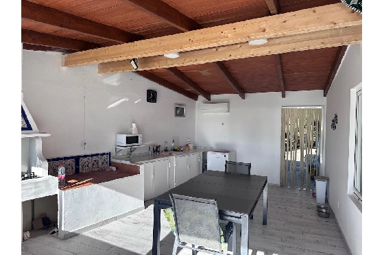 Villa in Moraira(La Sabatera) zu verkaufen, Wohnfläche 180 m², Klimaanlage, Grundstück 800 m², 3 Schlafzimmer, 1 Badezimmer, Pool, ref.: CA-H-1952-AMB-2