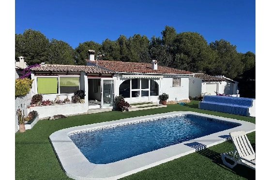 Villa in Moraira(La Sabatera) zu verkaufen, Wohnfläche 180 m², Klimaanlage, Grundstück 800 m², 3 Schlafzimmer, 1 Badezimmer, Pool, ref.: CA-H-1952-AMB-9