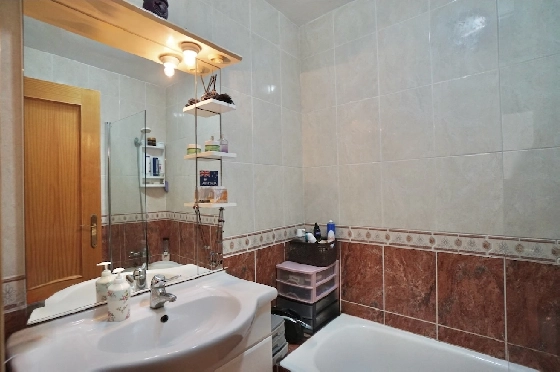 Stadthaus in Moraira(Tabaira) zu verkaufen, Wohnfläche 103 m², Grundstück 290 m², 2 Schlafzimmer, 2 Badezimmer, Pool, ref.: CA-B-1953-AMB-25