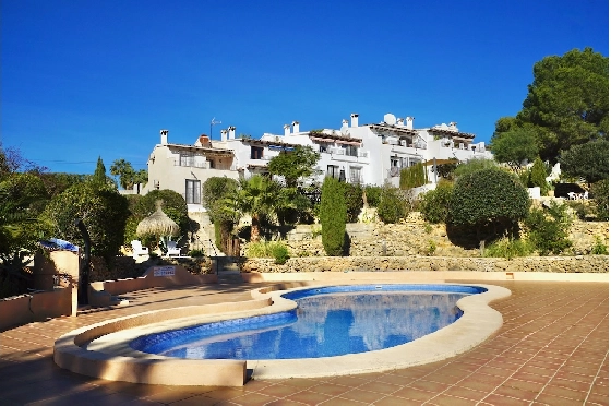 Stadthaus in Moraira(Tabaira) zu verkaufen, Wohnfläche 103 m², Grundstück 290 m², 2 Schlafzimmer, 2 Badezimmer, Pool, ref.: CA-B-1953-AMB-6