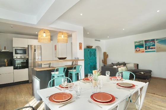 Villa in Moraira(Solpark) zu verkaufen, Wohnfläche 259 m², Klimaanlage, Grundstück 621 m², 6 Schlafzimmer, 4 Badezimmer, Pool, ref.: CA-H-1958-AMBE-23