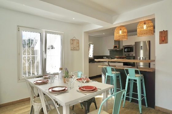 Villa in Moraira(Solpark) zu verkaufen, Wohnfläche 259 m², Klimaanlage, Grundstück 621 m², 6 Schlafzimmer, 4 Badezimmer, Pool, ref.: CA-H-1958-AMBE-24