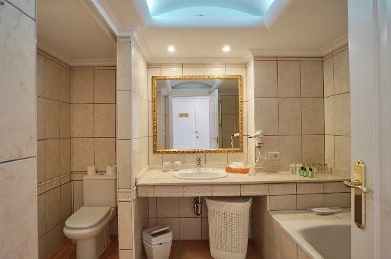 Villa in Moraira(Costera del Mar) zu verkaufen, Wohnfläche 893 m², Klimaanlage, Grundstück 1533 m², 7 Schlafzimmer, 7 Badezimmer, Pool, ref.: CA-H-1964-AMBE-39