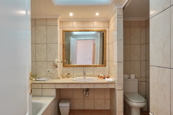 Villa in Moraira(Costera del Mar) zu verkaufen, Wohnfläche 893 m², Klimaanlage, Grundstück 1533 m², 7 Schlafzimmer, 7 Badezimmer, Pool, ref.: CA-H-1964-AMBE-48