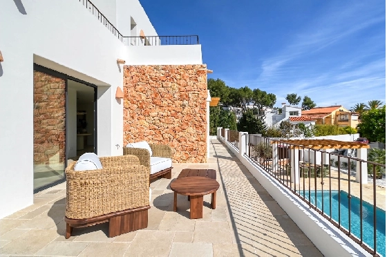 Villa in Moraira(Pinar del Advocat) zu verkaufen, Wohnfläche 339 m², Klimaanlage, Grundstück 1100 m², 4 Schlafzimmer, 4 Badezimmer, Pool, ref.: CA-H-1973-AMBI-13