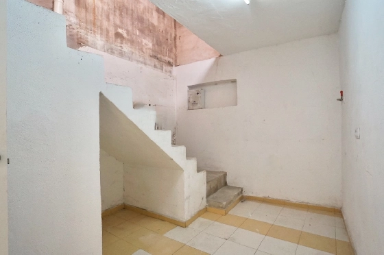 Investition in Moraira(Moraira Centre) zu verkaufen, Wohnfläche 82 m², ref.: CA-C-1975-AMBE-12
