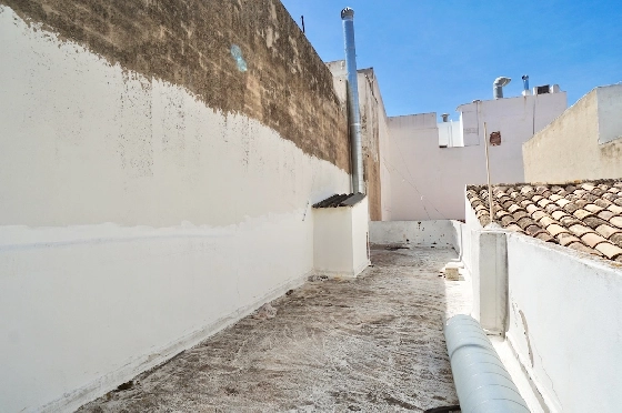 Investition in Moraira(Moraira Centre) zu verkaufen, Wohnfläche 82 m², ref.: CA-C-1975-AMBE-18