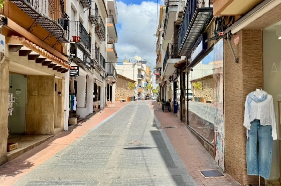 Investition in Moraira(Moraira Centre) zu verkaufen, Wohnfläche 82 m², ref.: CA-C-1975-AMBE-20
