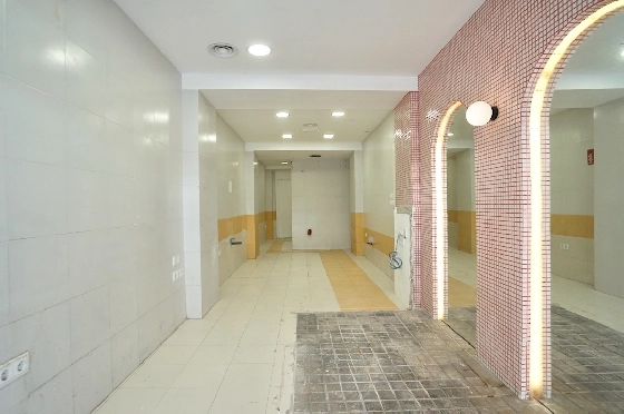 Investition in Moraira(Moraira Centre) zu verkaufen, Wohnfläche 82 m², ref.: CA-C-1975-AMBE-5