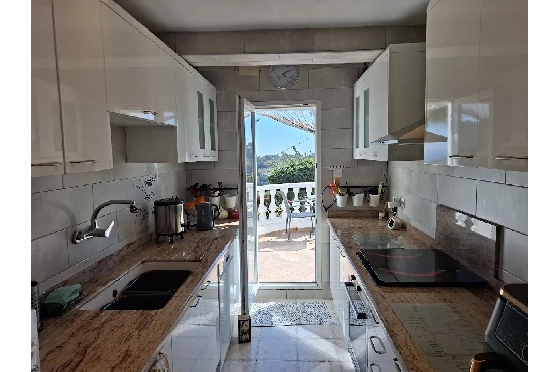 Villa in Benissa(Benissa Costa) zu verkaufen, Wohnfläche 161 m², Grundstück 829 m², 5 Schlafzimmer, 4 Badezimmer, Pool, ref.: CA-V-14169-14