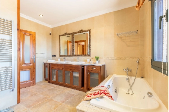 Finca in Benissa(Benimarco) zu verkaufen, Wohnfläche 608 m², Grundstück 3959 m², 5 Schlafzimmer, 5 Badezimmer, Pool, ref.: CA-F-96207-35
