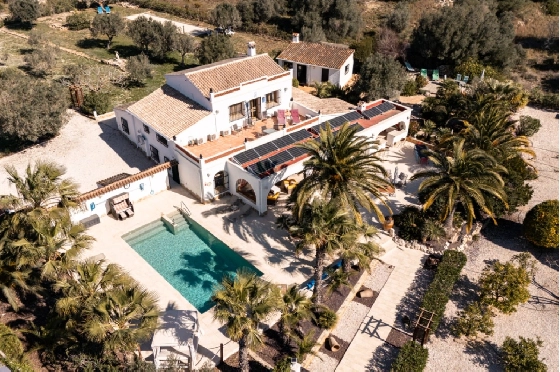 Finca in Teulada(Partida Canor) zu verkaufen, Wohnfläche 460 m², Grundstück 5100 m², 3 Schlafzimmer, 3 Badezimmer, Pool, ref.: CA-F-85622-1