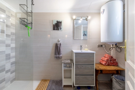 Finca in Teulada(Partida Canor) zu verkaufen, Wohnfläche 460 m², Grundstück 5100 m², 3 Schlafzimmer, 3 Badezimmer, Pool, ref.: CA-F-85622-29