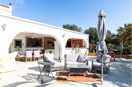 Finca in Teulada(Partida Canor) zu verkaufen, Wohnfläche 460 m², Grundstück 5100 m², 3 Schlafzimmer, 3 Badezimmer, Pool, ref.: CA-F-85622-39