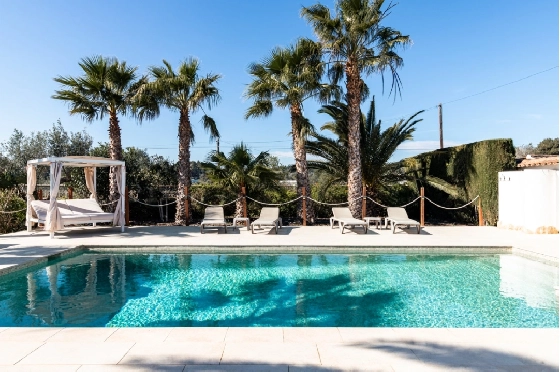 Finca in Teulada(Partida Canor) zu verkaufen, Wohnfläche 460 m², Grundstück 5100 m², 3 Schlafzimmer, 3 Badezimmer, Pool, ref.: CA-F-85622-42