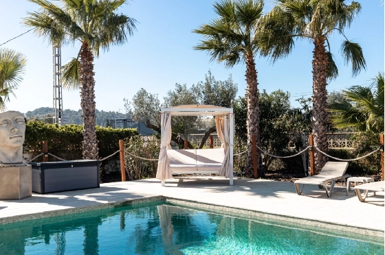 Finca in Teulada(Partida Canor) zu verkaufen, Wohnfläche 460 m², Grundstück 5100 m², 3 Schlafzimmer, 3 Badezimmer, Pool, ref.: CA-F-85622-45