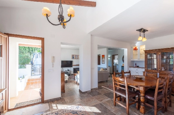 Villa in Moraira(Moraira) zu verkaufen, Wohnfläche 285 m², Grundstück 960 m², 4 Schlafzimmer, 3 Badezimmer, Pool, ref.: CA-V-59316-24